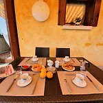 Apartment Blanco - Regarda Travel