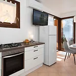 Apartment Blanco - Regarda Travel